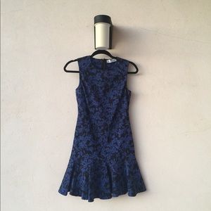 ⚡️SALE⚡️ Luxe Apothetique Dress